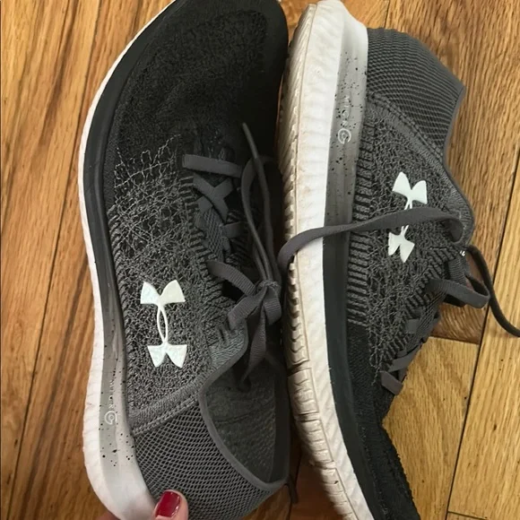Under Armour Women's Black and Gray Athletic Shoes - Picture 6 of 16